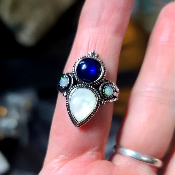 Natural Kharma by Avelon Jewelry - Moonstone & Lapis Sterling silver ring NEW